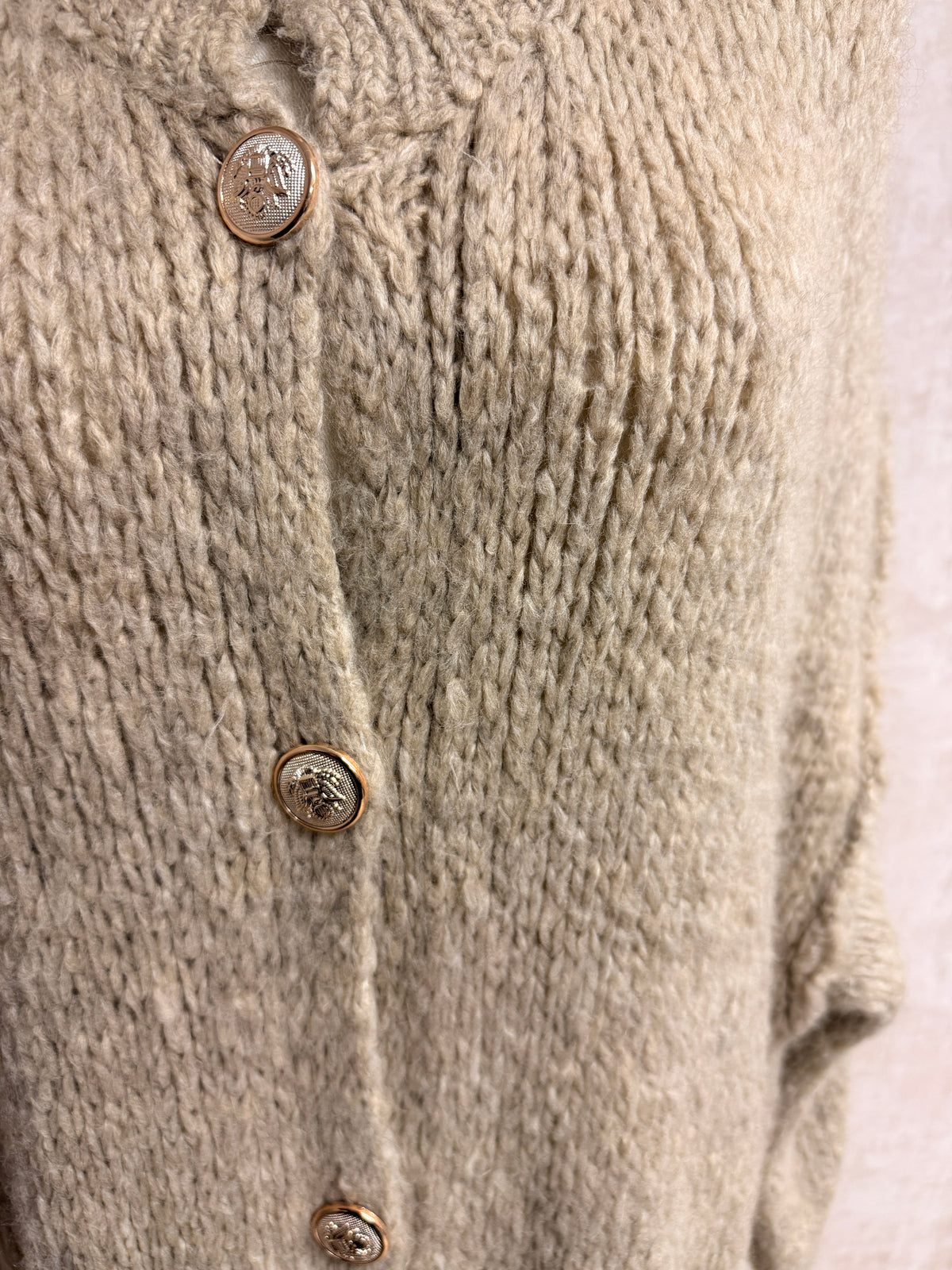 Aziza - Strick Cardigan lang Taupe