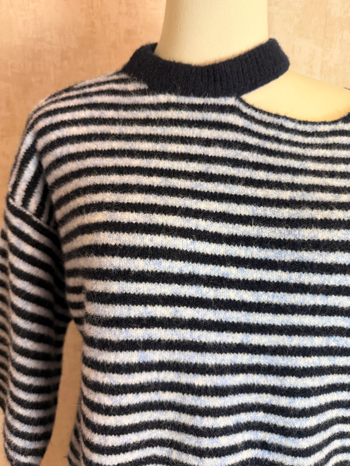 Gestreiftes Strickshirt