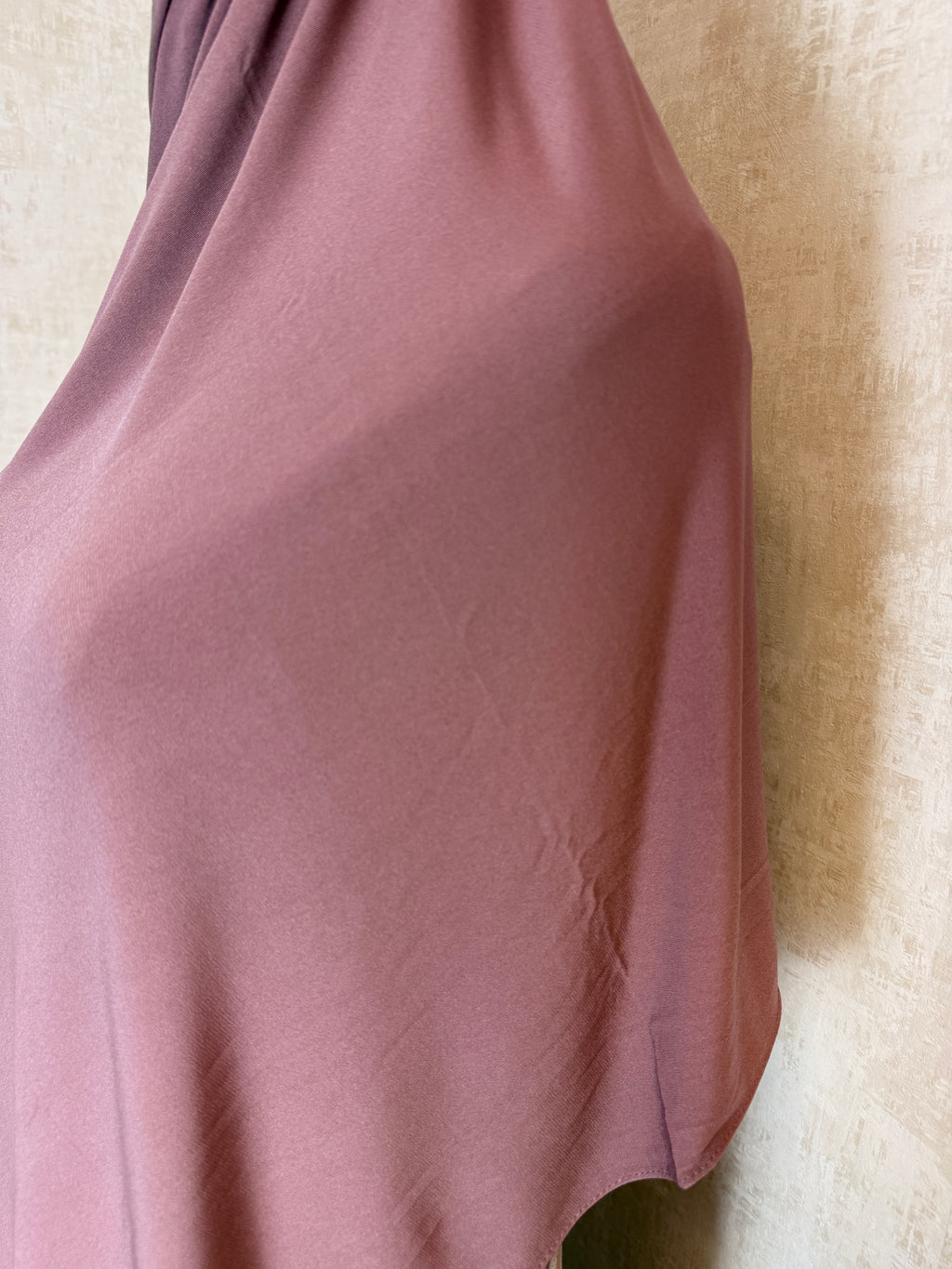 Premium Jersey Hijab – Altrosa